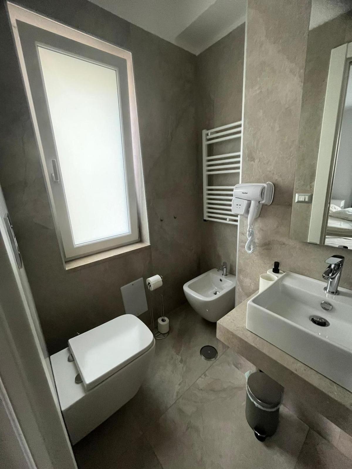 Domus Cervantes Apartment Napoli Dış mekan fotoğraf