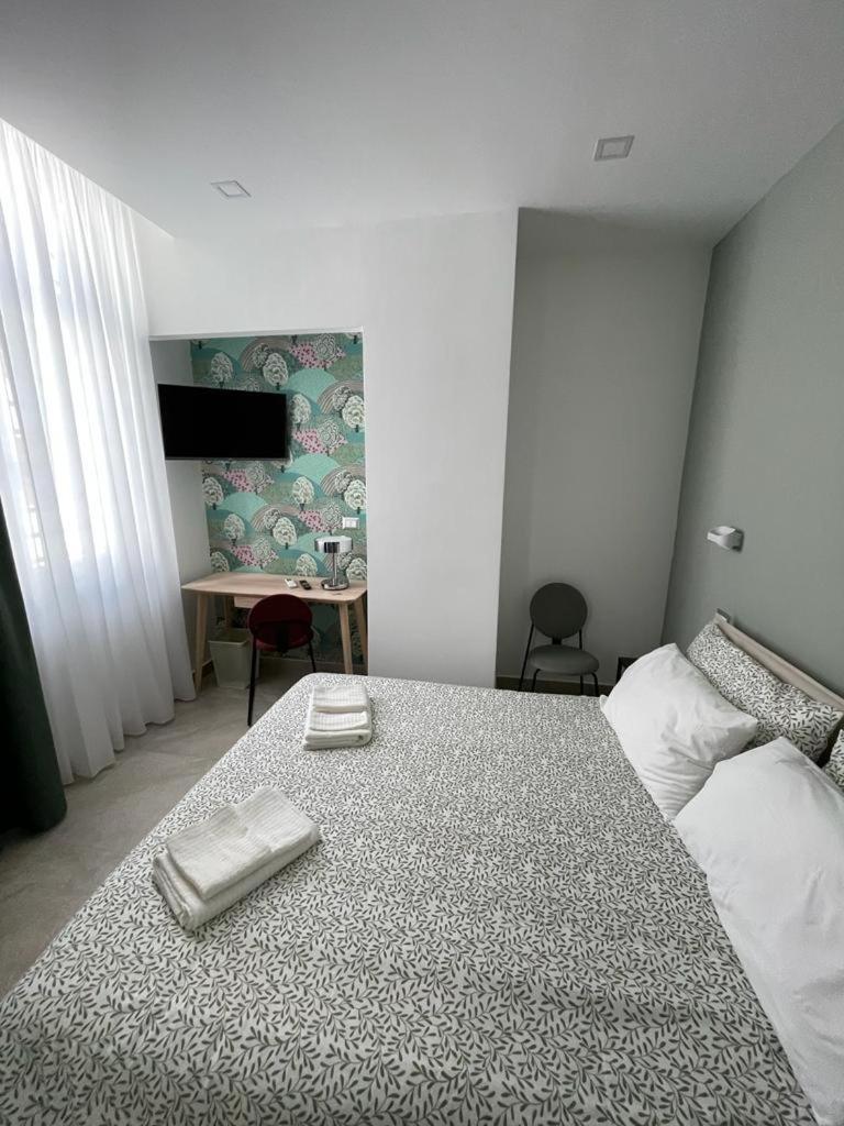 Domus Cervantes Apartment Napoli Dış mekan fotoğraf