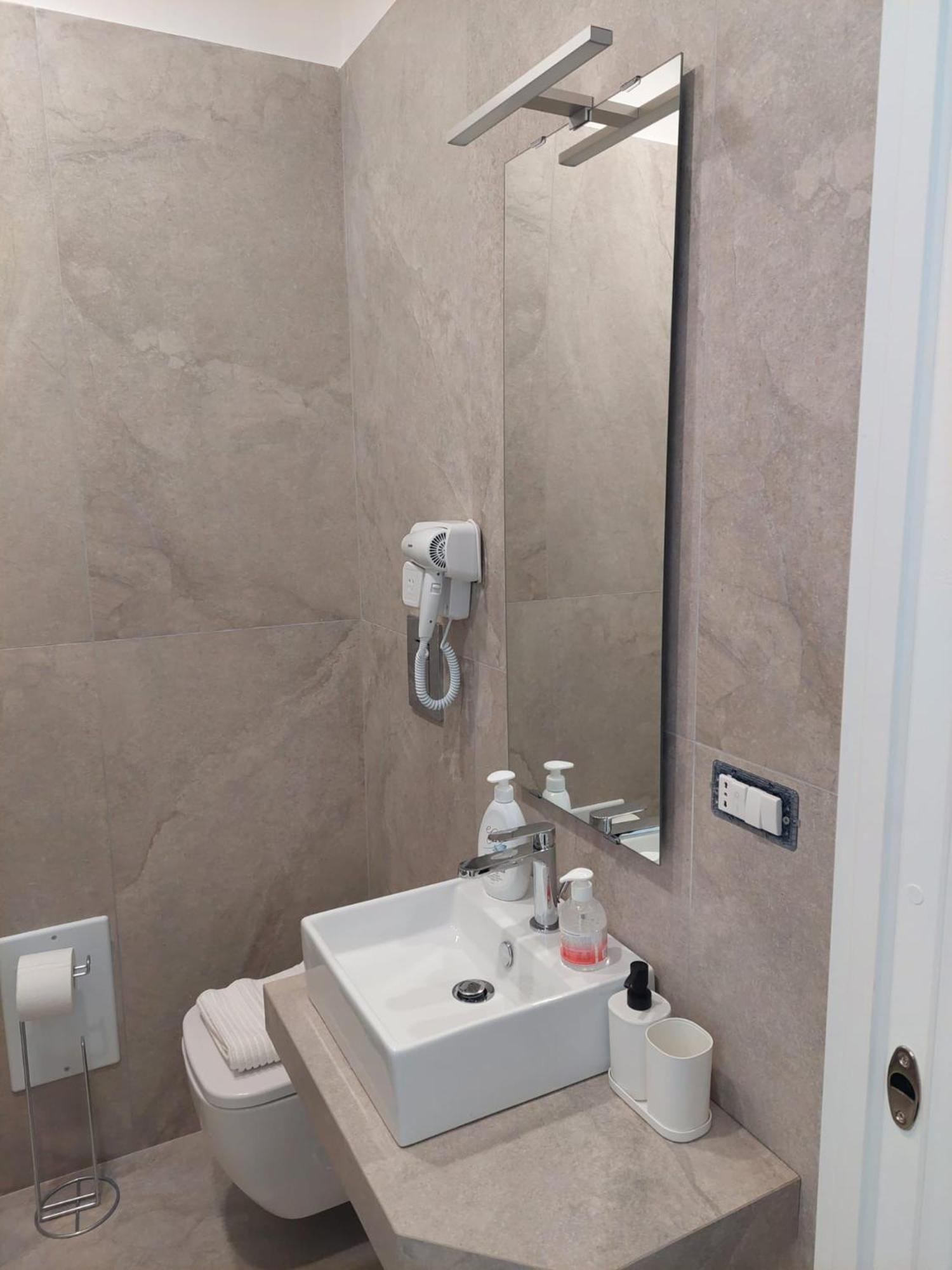 Domus Cervantes Apartment Napoli Dış mekan fotoğraf